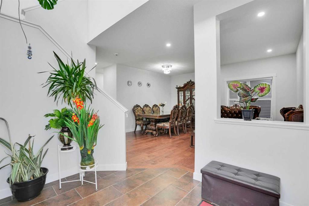 Picture for 449 Skyview Ranch Way NE