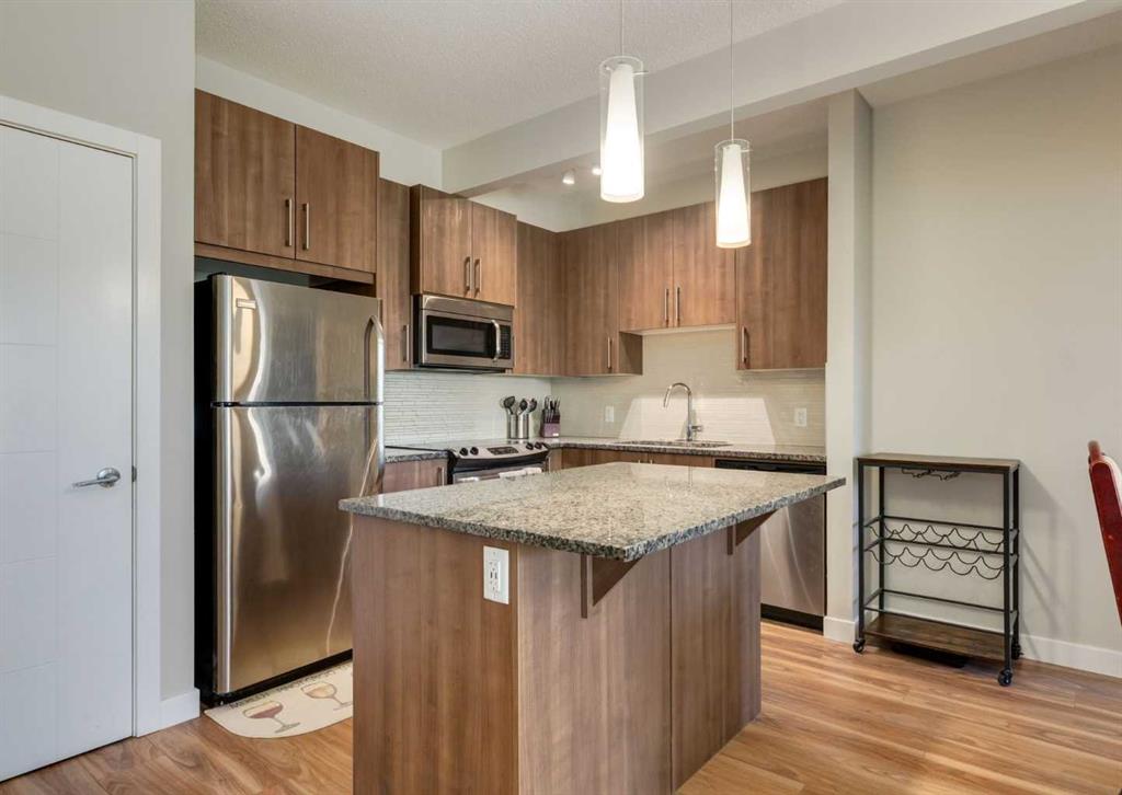 Picture for 7, 4 Sage Hill Terrace NW