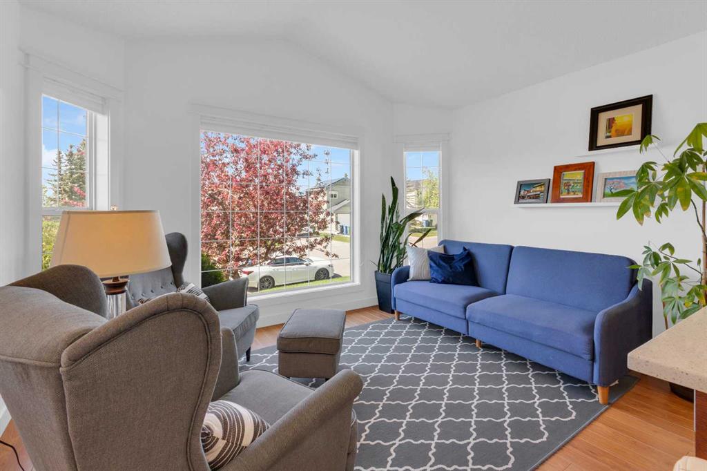 Picture for 131 Country Hills Way NW