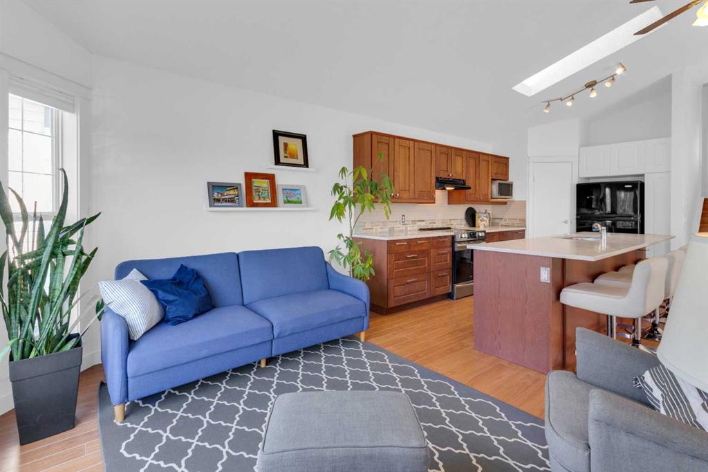 Picture for 131 Country Hills Way NW