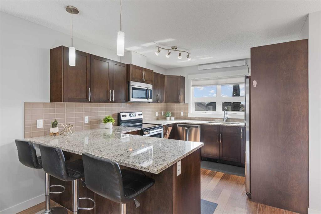 Picture for 230 Covecreek Circle NE