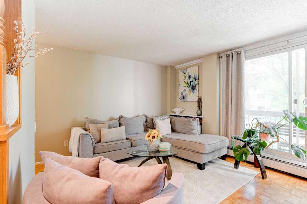 Picture for 222, 315 Heritage Drive SE