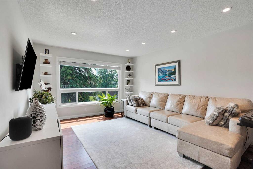 Picture for 5212 Valiant Drive NW