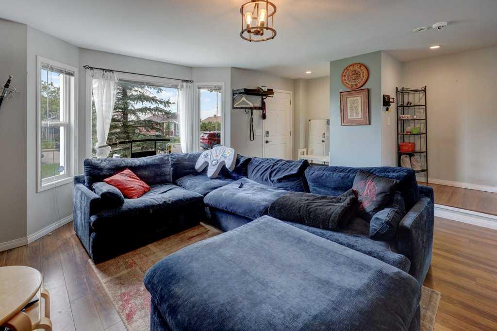 Picture for 8034 24 Street SE