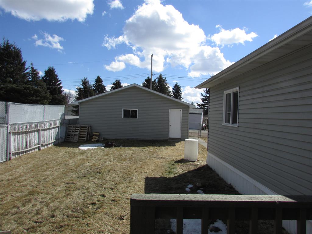      6 Spruce Crescent NW , Sundre, 0226   ,T0M 1X0 ;  Listing Number: MLS A2039884