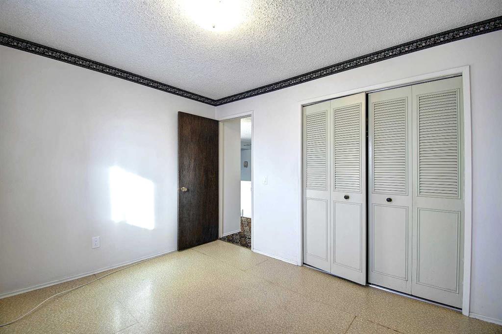 Picture for 4108 13 Avenue NE https://www.cirrealty.ca/reb/creb/84/A2266084_18.jpg