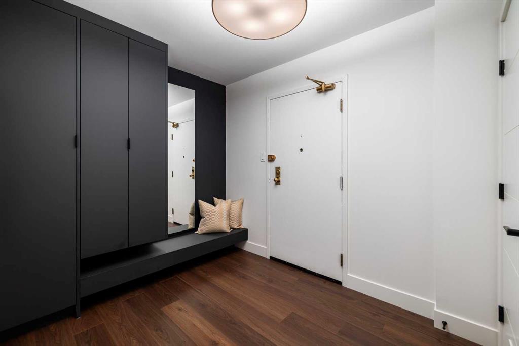 Picture for 907, 330 26 Avenue SW