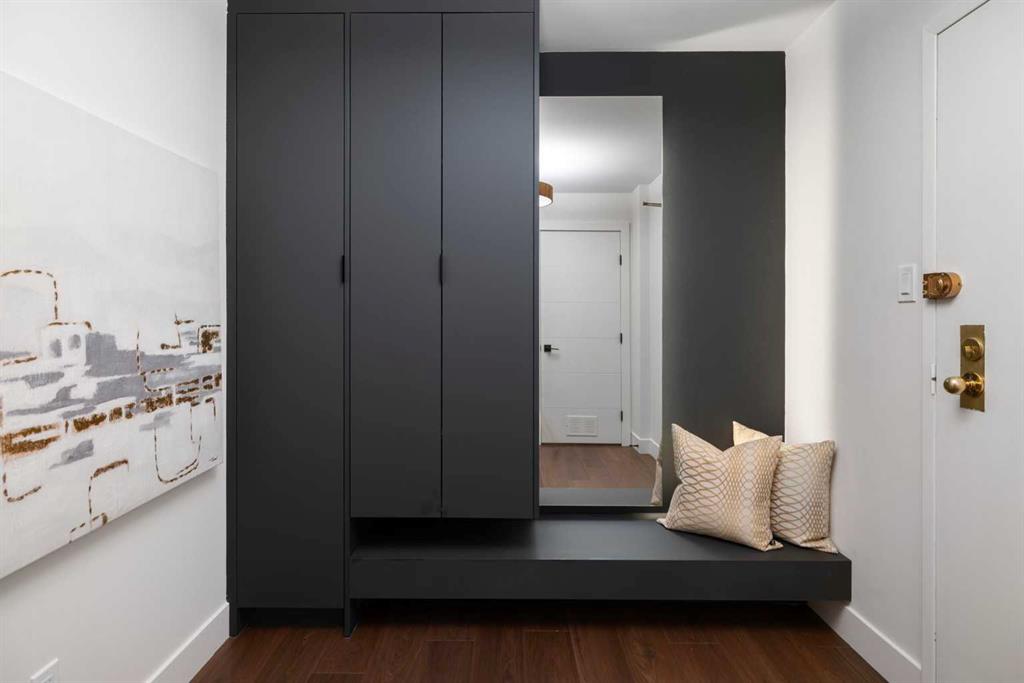 Picture for 907, 330 26 Avenue SW