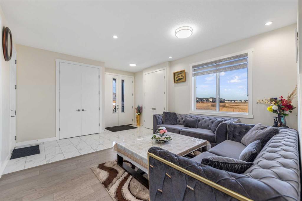 Picture for 391 Corner Meadows Avenue NE