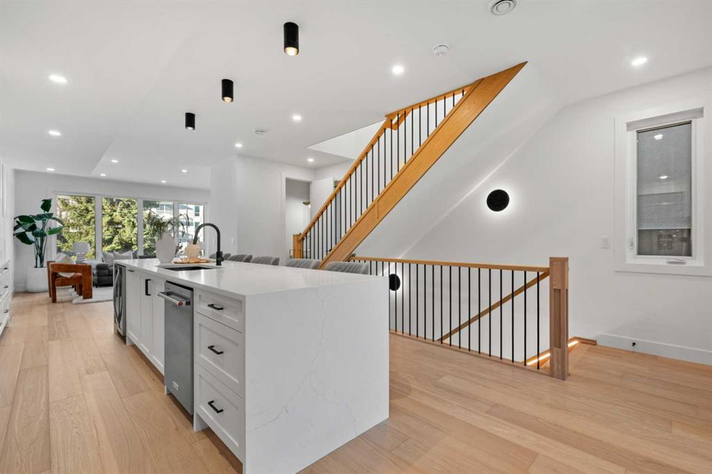 Picture for 2518 16B Street SW