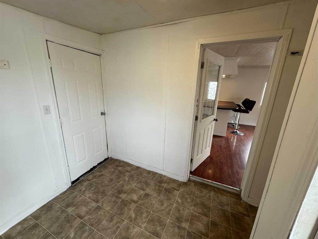 Picture for 38, 6220 17 Avenue SE