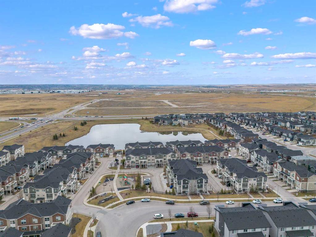 Picture for 722 Redstone View NE