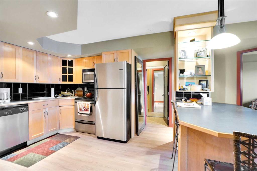 Picture for 305, 717 4A Street NE