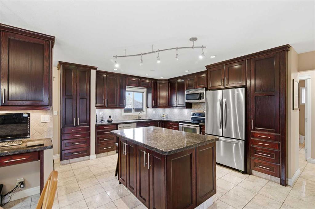 Picture for 3943 Whitehorn Drive NE