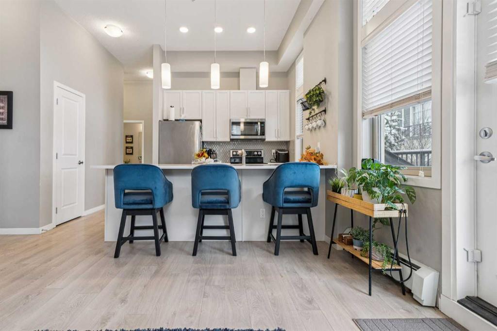 Picture for 115, 10 Mahogany Mews SE