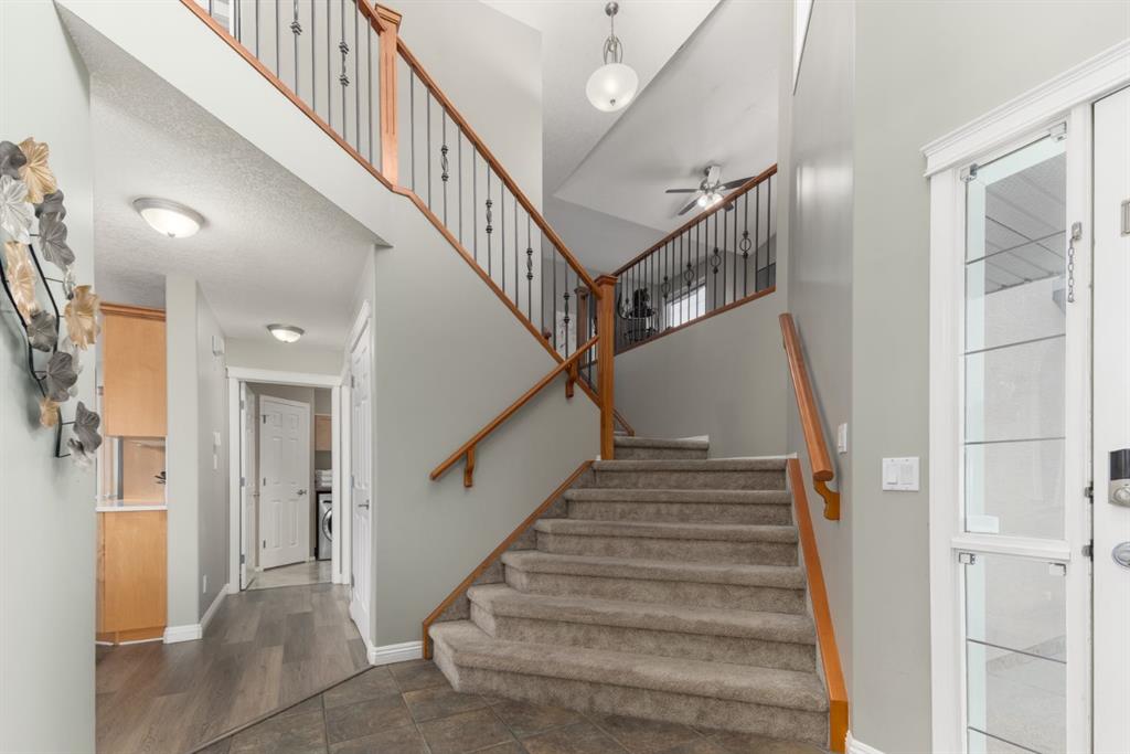 Picture for 38 Simcoe Crescent SW