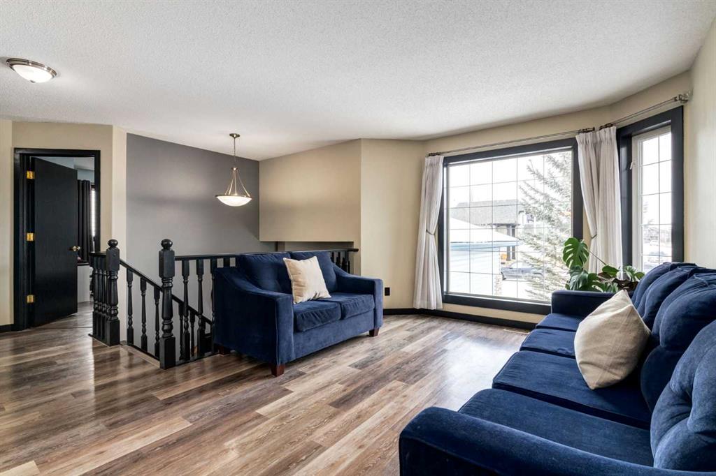 Picture for 140 Stonegate Close NW