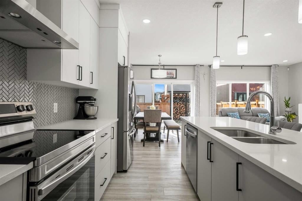 Picture for 237 Walgrove Boulevard SE