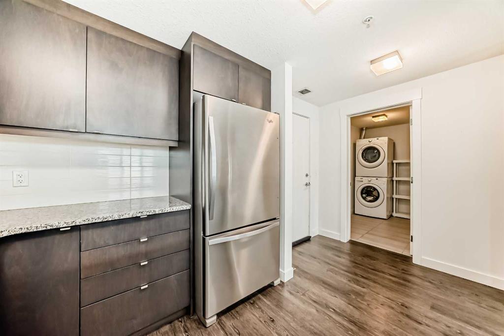 Picture for 121, 15 Aspenmont Heights SW