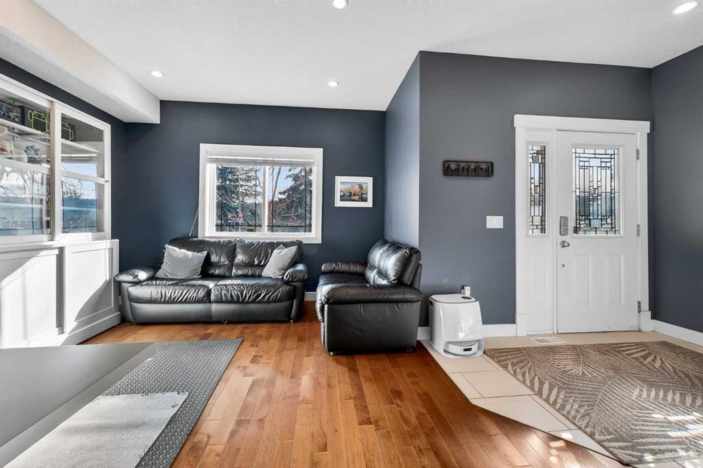 Picture for 7104 36 Avenue NW