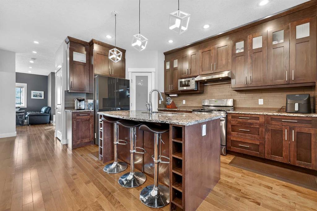 Picture for 7104 36 Avenue NW