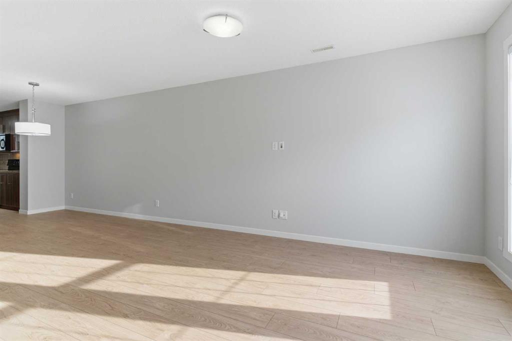 Picture for 525 McKenzie Towne Close SE