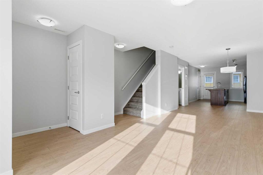 Picture for 525 McKenzie Towne Close SE