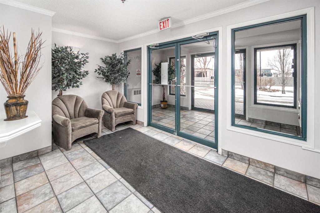 Picture for 313, 7 Harvest Gold Manor NE