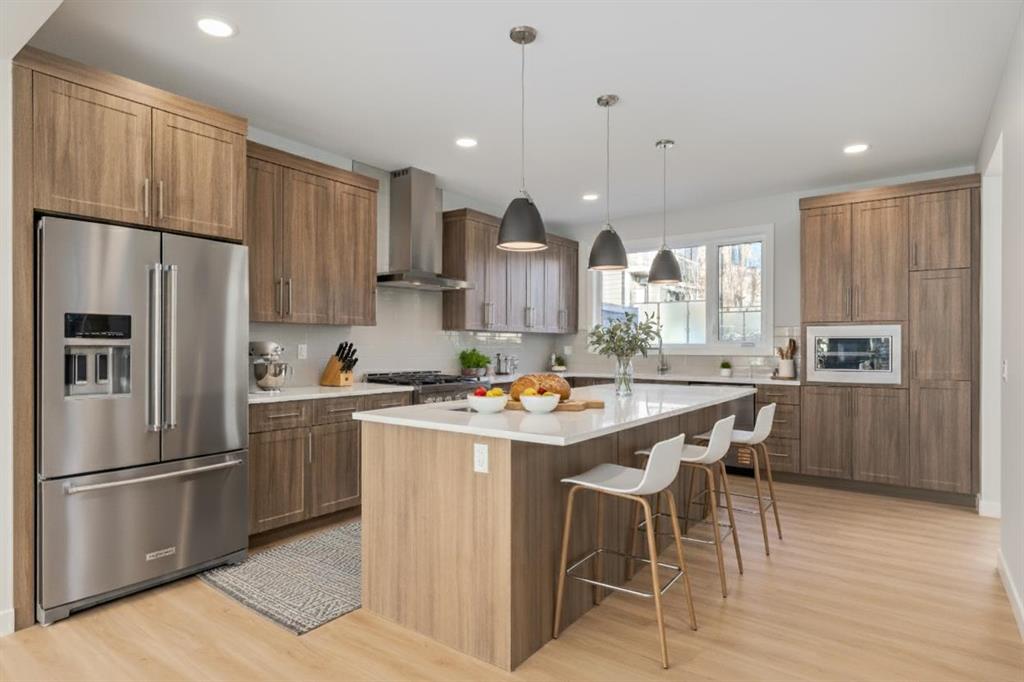 Picture for 2516 21 Avenue SW