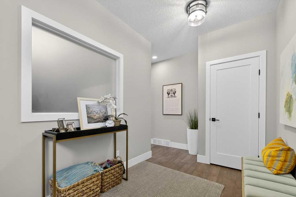 Picture for 105 Westpoint Way SW