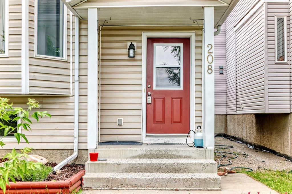 Picture for 208 Erin Meadow Green SE