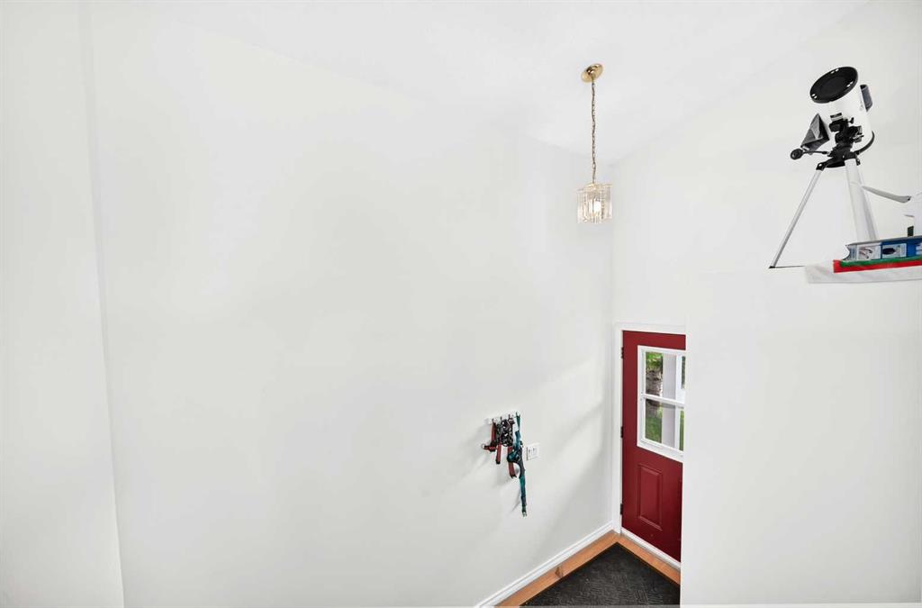 Picture for 208 Erin Meadow Green SE
