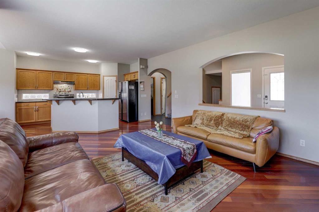 Picture for 17 Royal Birch Way NW