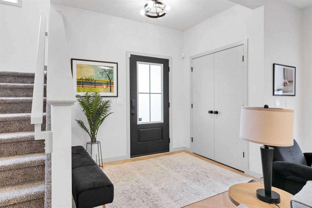 Picture for 902 Chinook Winds Meadow SW