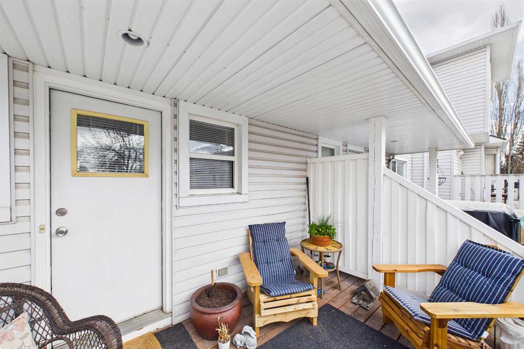Picture for 584 Killarney Glen Court SW