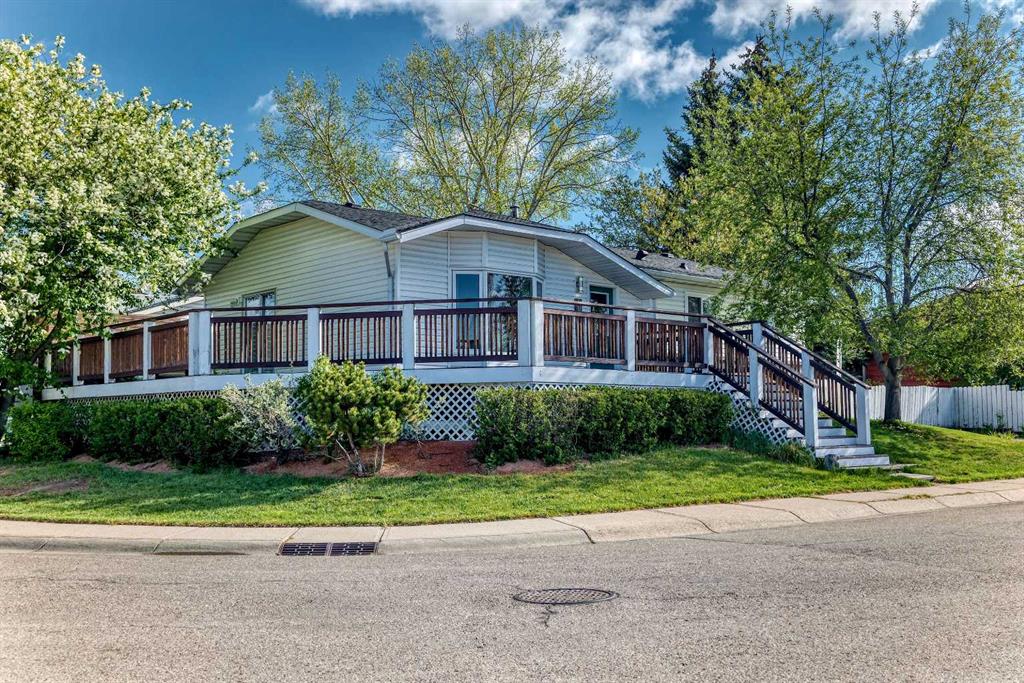 Picture for 85 Rideau Close SW