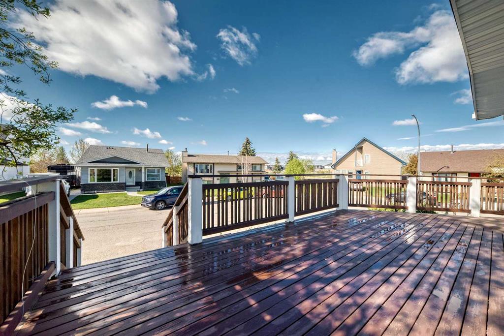 Picture for 85 Rideau Close SW