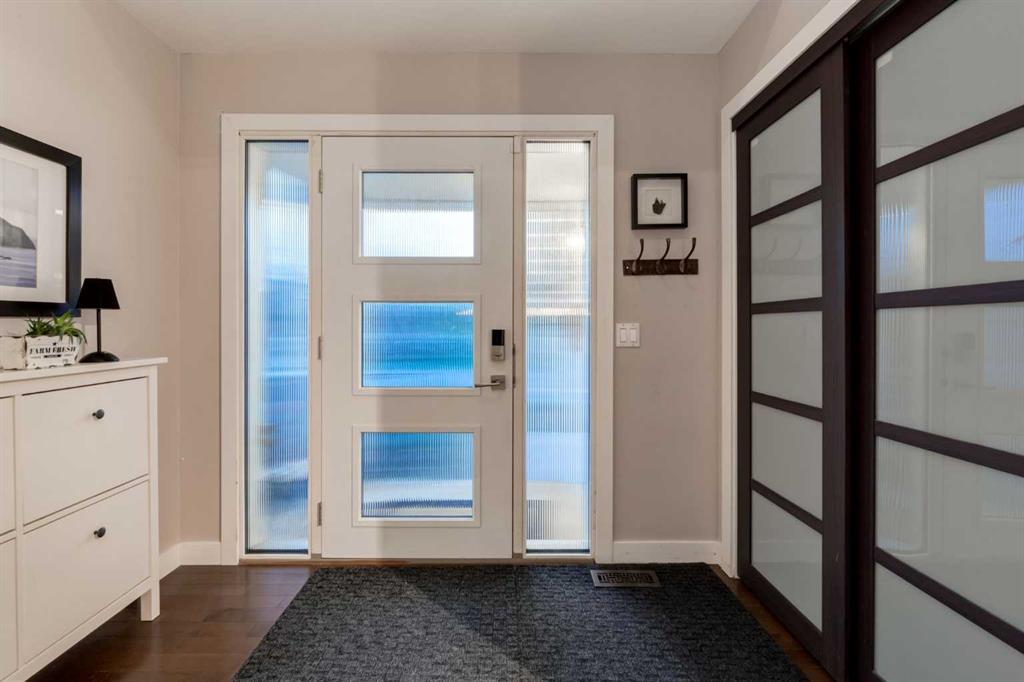 Picture for 83 Citadel Meadow Grove NW
