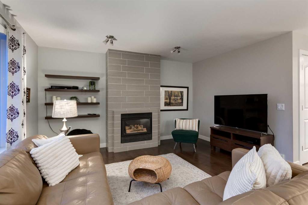 Picture for 83 Citadel Meadow Grove NW