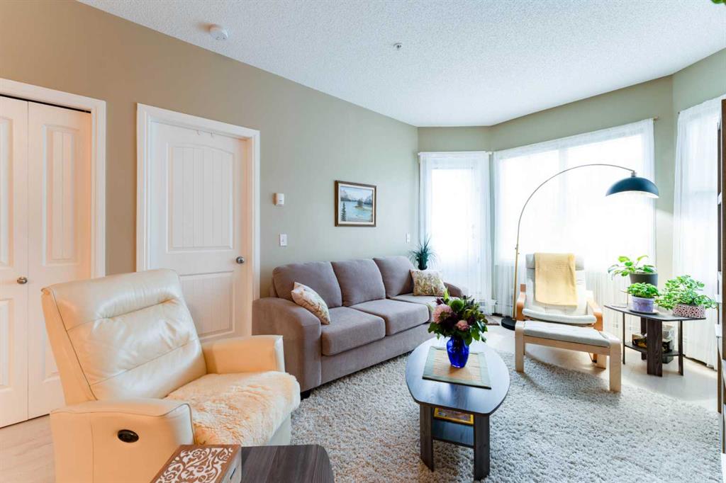 Picture for 206, 8 Prestwick Pond Terrace SE