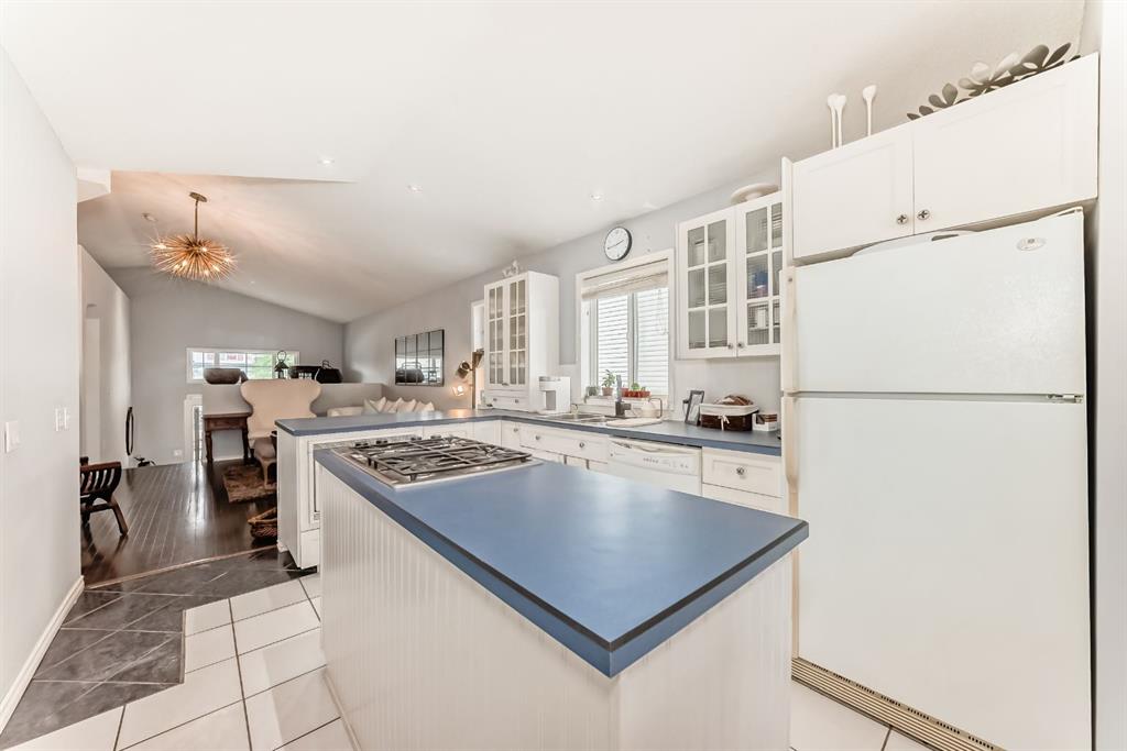 Picture for 307 Mt Lorette Place SE