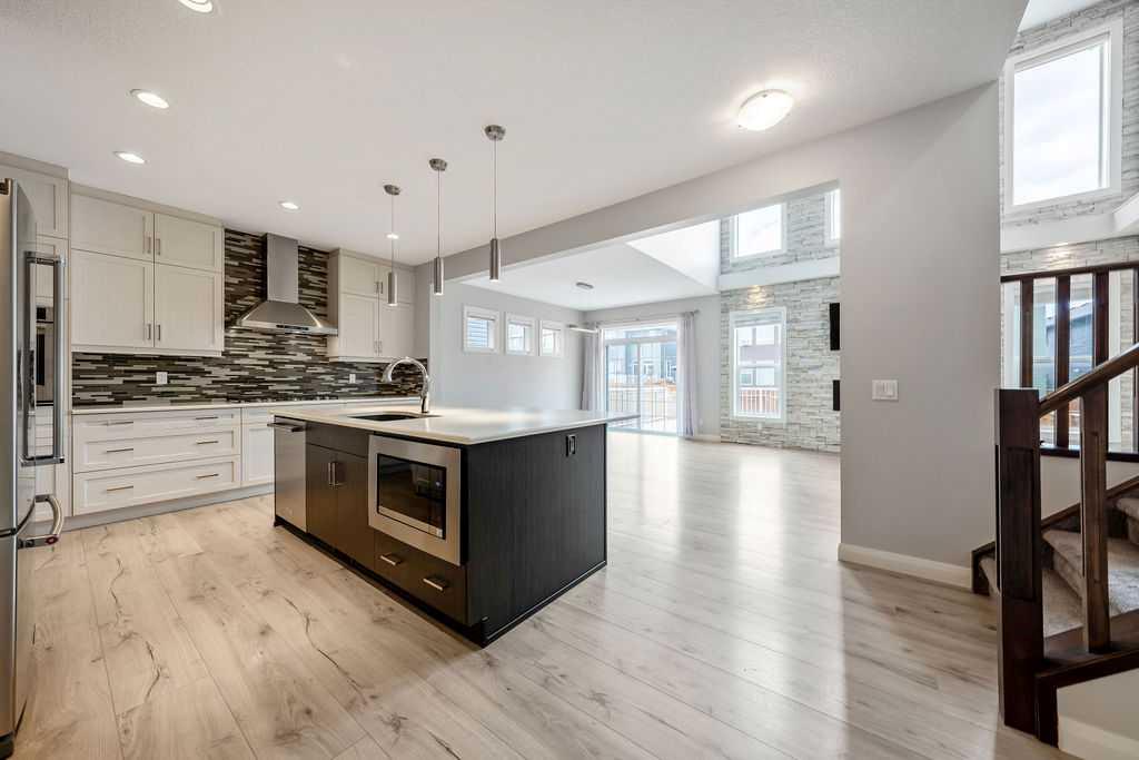Picture for 435 Evansglen Drive NW