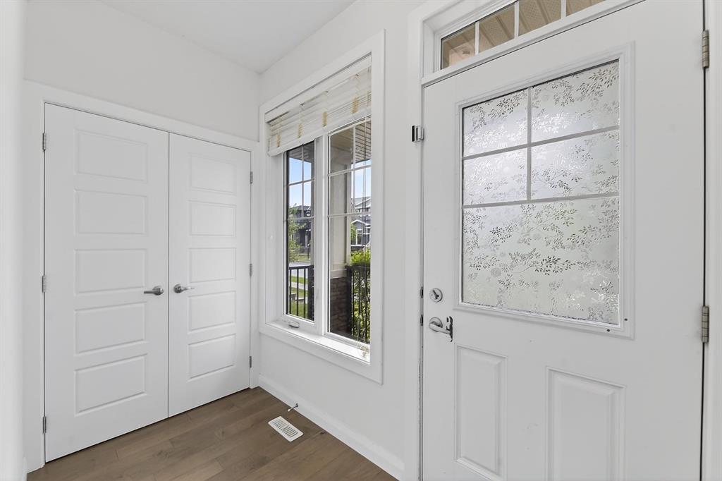 Picture for 117 Ravenstern Crescent 