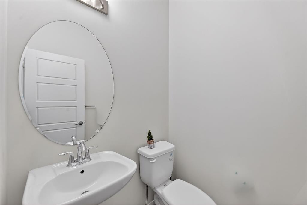 Picture for 117 Ravenstern Crescent 