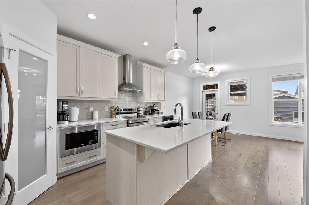 Picture for 117 Ravenstern Crescent 