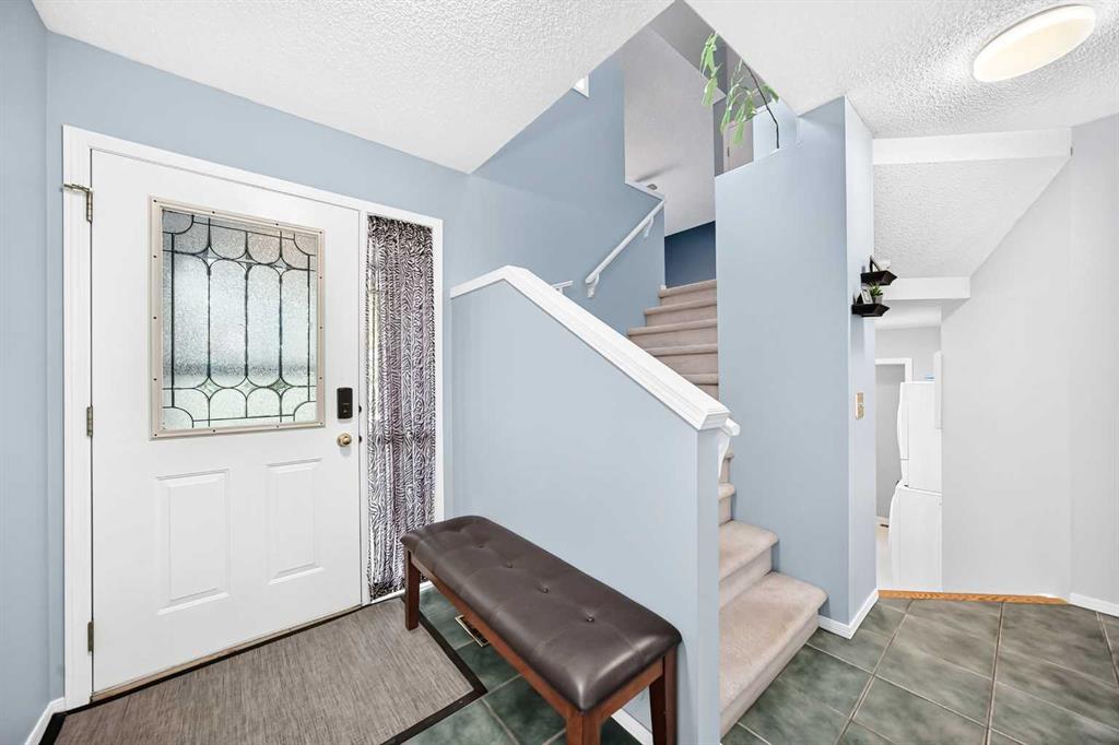 Picture for 220 Shawbrooke Manor SW