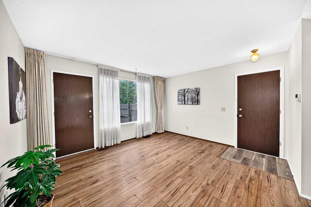 Picture for 58, 175 Manora Place NE