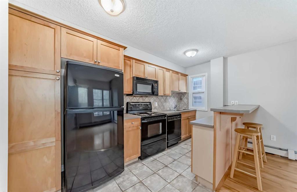 Picture for 303, 1331 15 Avenue SW