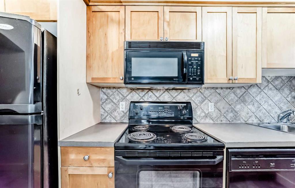 Picture for 303, 1331 15 Avenue SW