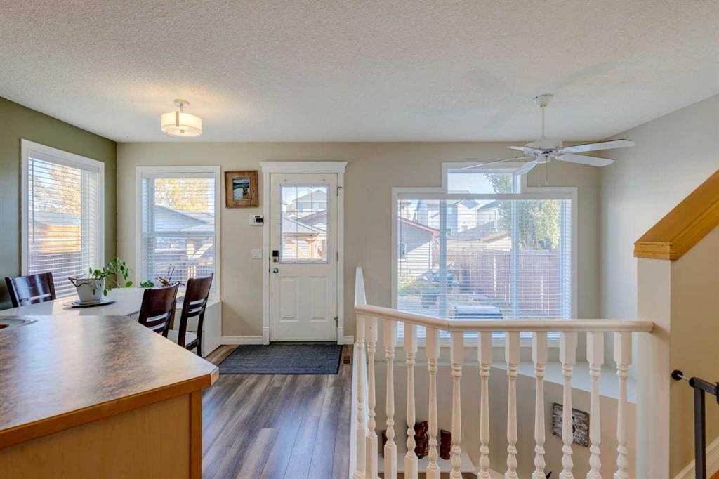 Picture for 85 Crystal Shores Crescent  https://www.cirrealty.ca/reb/creb/85/A2266485_13.jpg